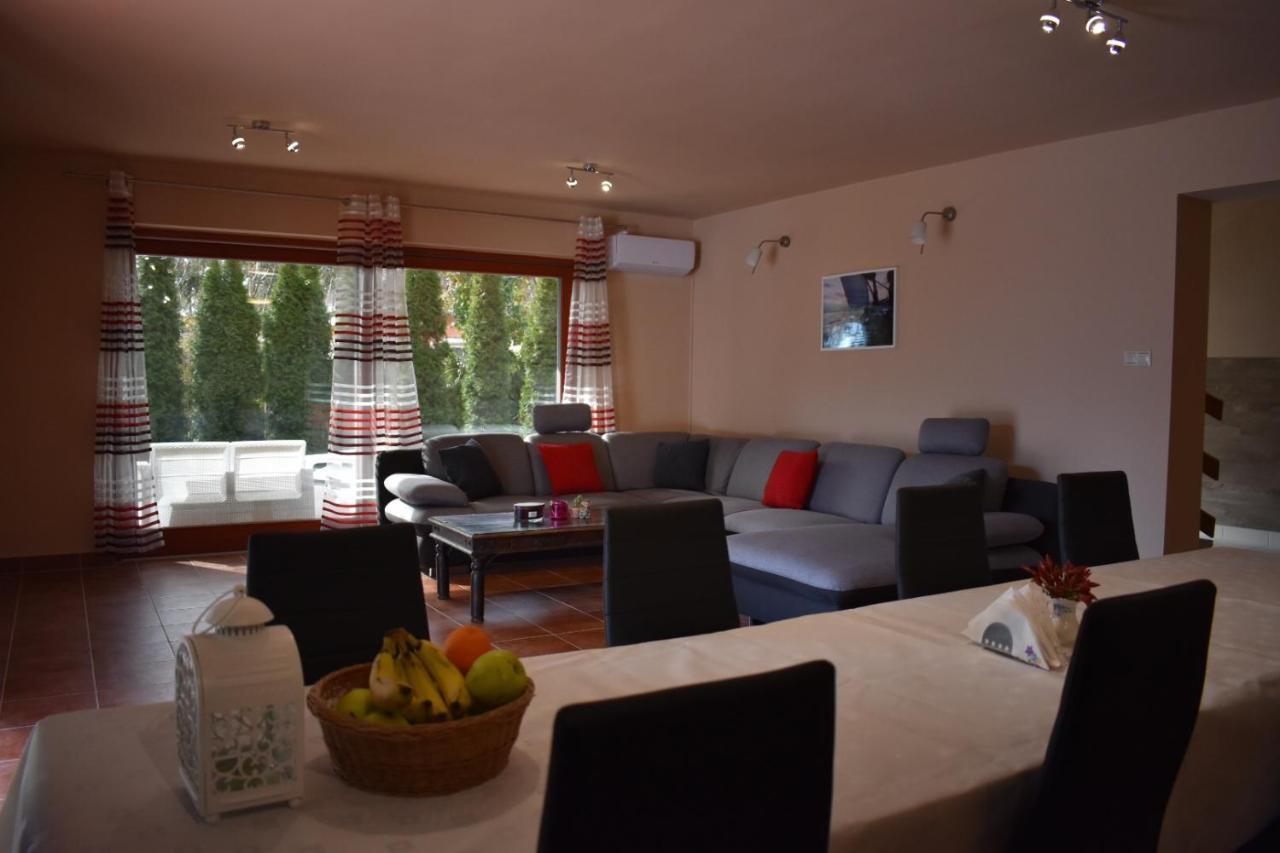 Villa Lily Zamárdi Εξωτερικό φωτογραφία