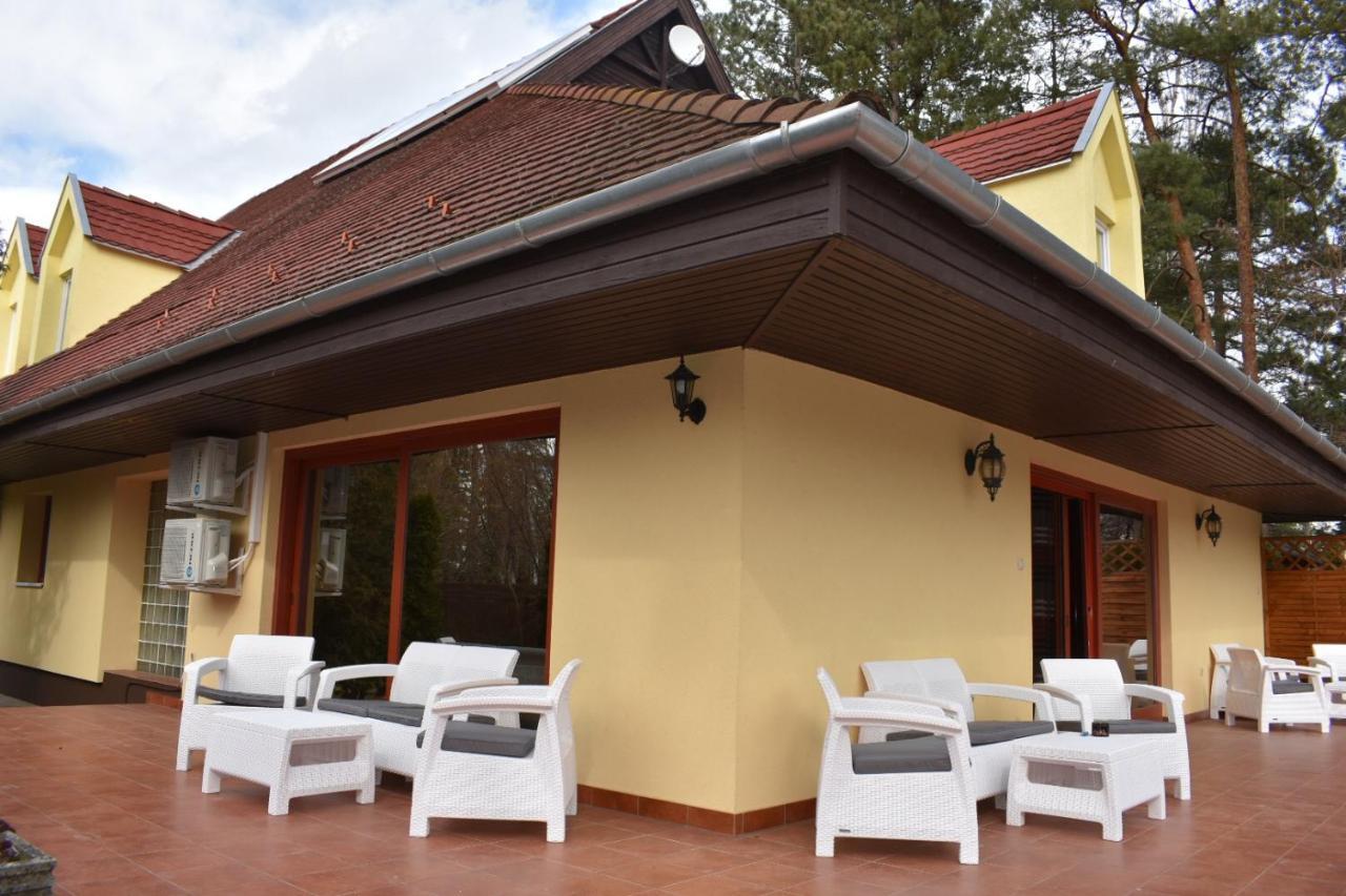 Villa Lily Zamárdi Εξωτερικό φωτογραφία